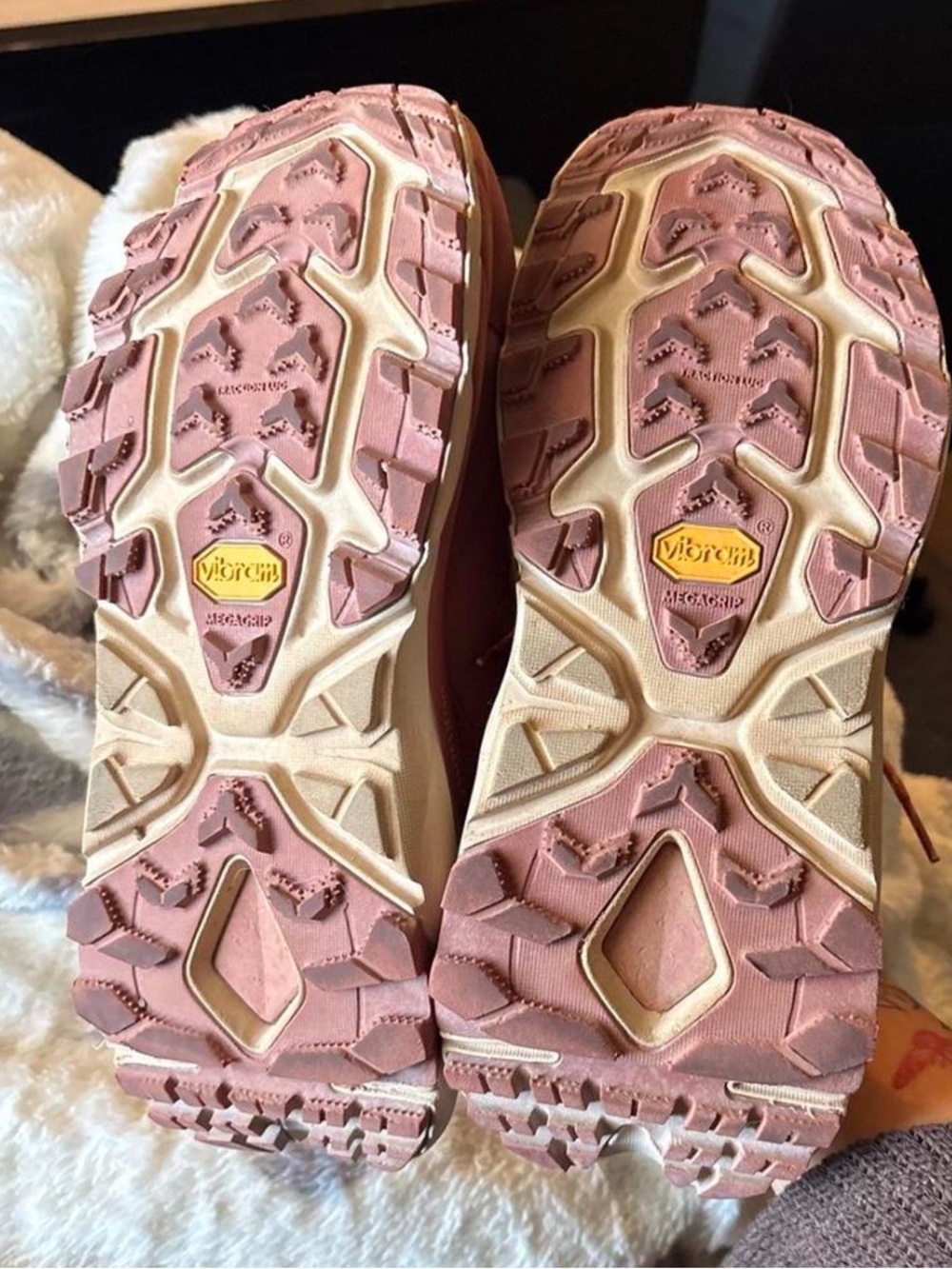 HOKA Kaha 2 Lows GTX - Picture 2 of 4